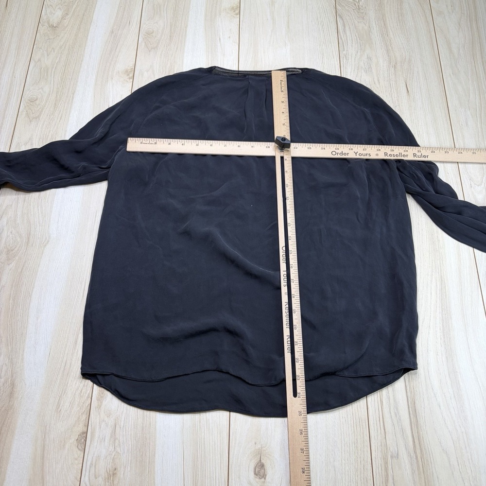 Vince Women's 100% Silk Front Pullover Blouse Top Black Size Medium - Picture 13 of 15